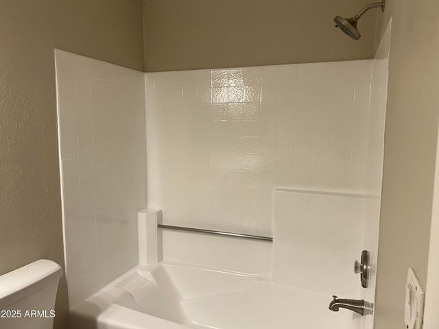 966 E ROCKWELL Drive, Chandler, AZ 85225