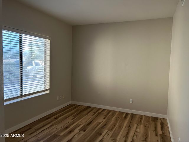 966 E ROCKWELL Drive, Chandler, AZ 85225