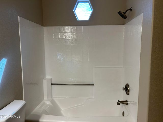 966 E ROCKWELL Drive, Chandler, AZ 85225