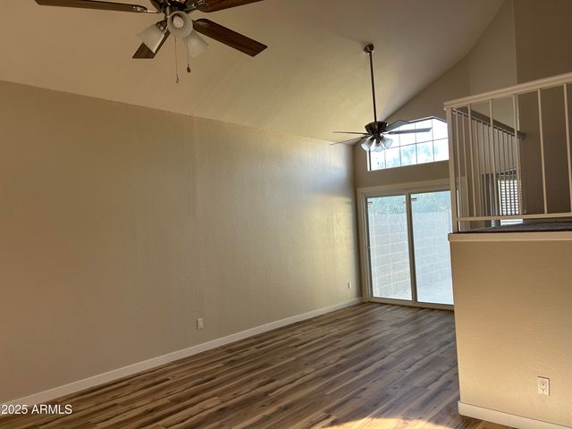 966 E ROCKWELL Drive, Chandler, AZ 85225