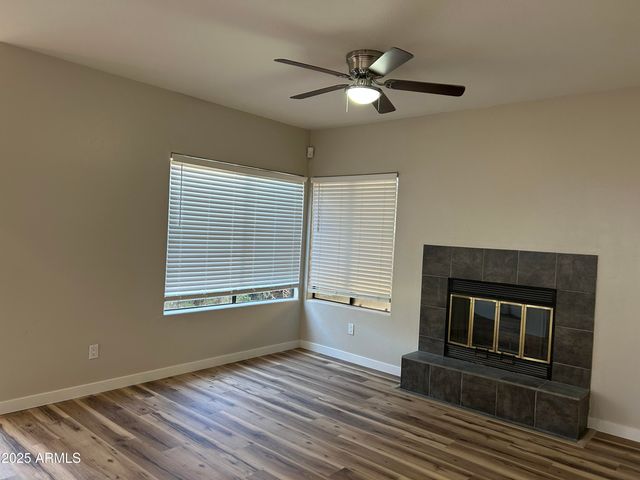 966 E ROCKWELL Drive, Chandler, AZ 85225