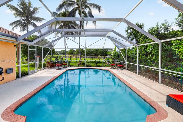 12436 SW 1st St, Coral Springs, FL 33071