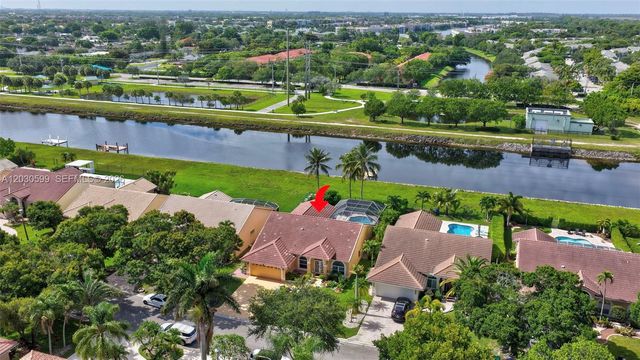12436 SW 1st St, Coral Springs, FL 33071