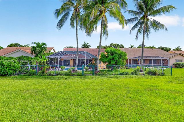 12436 SW 1st St, Coral Springs, FL 33071