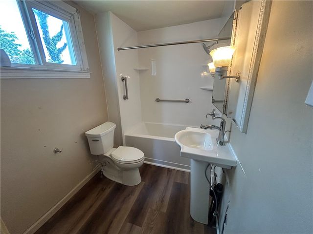2118 Elsie St, Arlington, PA 15210
