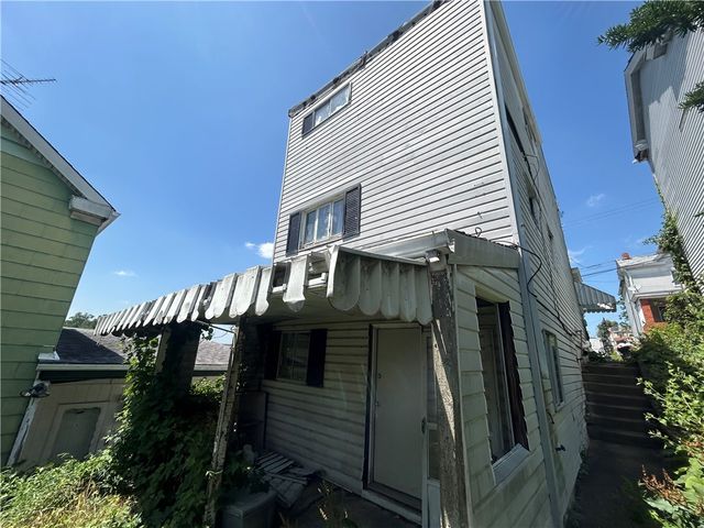2118 Elsie St, Arlington, PA 15210
