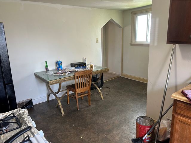 2118 Elsie St, Arlington, PA 15210