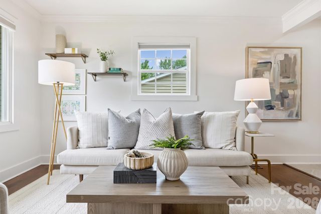 2314 Crestview Drive, Charlotte, NC 28216