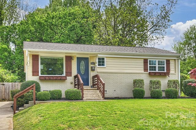 2314 Crestview Drive, Charlotte, NC 28216