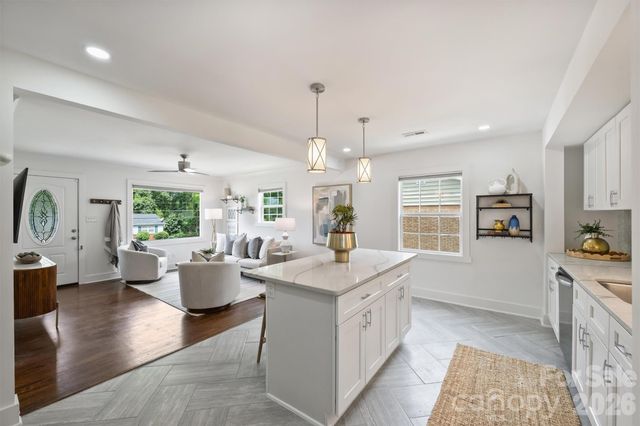 2314 Crestview Drive, Charlotte, NC 28216