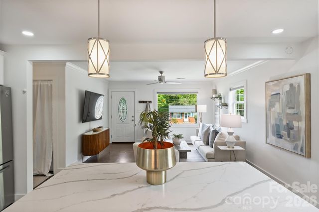 2314 Crestview Drive, Charlotte, NC 28216