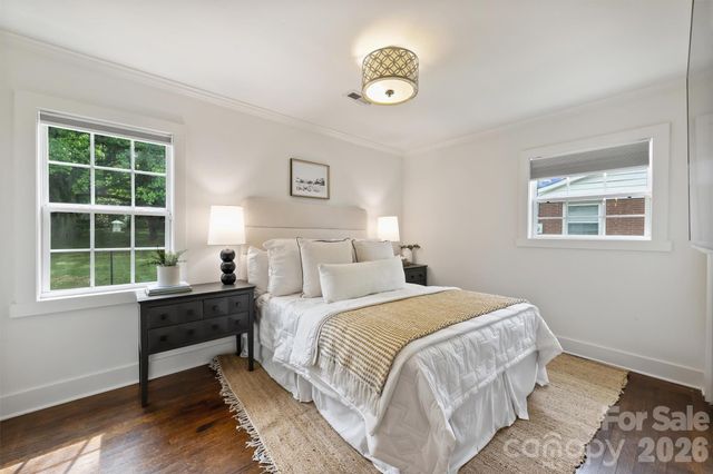 2314 Crestview Drive, Charlotte, NC 28216