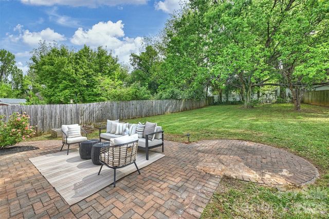 2314 Crestview Drive, Charlotte, NC 28216