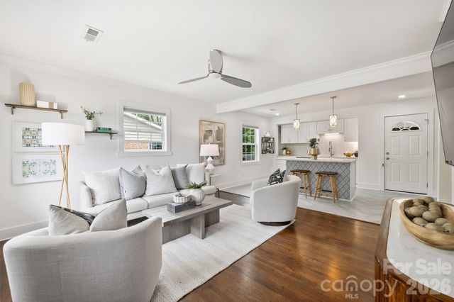 2314 Crestview Drive, Charlotte, NC 28216