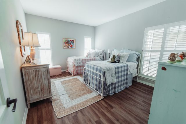 4320 Bellaire Drive S 130W, Fort Worth, TX 76109