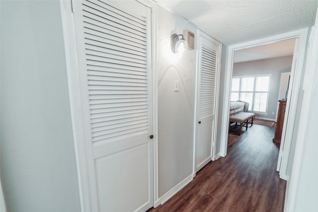 4320 Bellaire Drive S 130W, Fort Worth, TX 76109