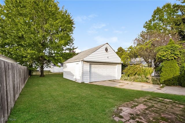 24891 Zeman Avenue, Euclid, OH 44123