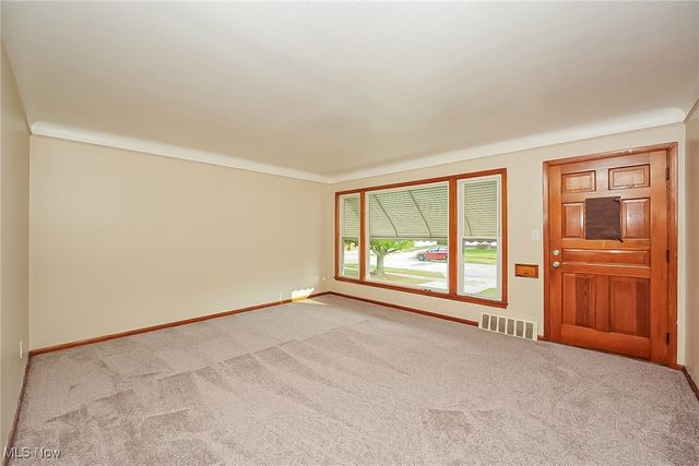 24891 Zeman Avenue, Euclid, OH 44123