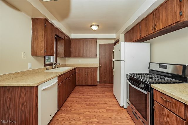 24891 Zeman Avenue, Euclid, OH 44123