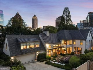 123 Peachtree Circle, Atlanta, GA 30309