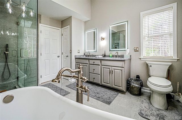 41 Wilhelm Drive, Warwick, NY 10990