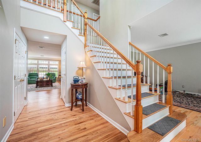 41 Wilhelm Drive, Warwick, NY 10990