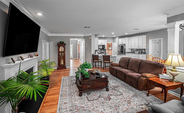41 Wilhelm Drive, Warwick, NY 10990