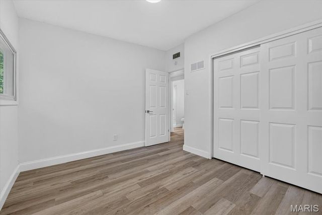 8300 Pepperidge Drive, Berkeley, MO 63134