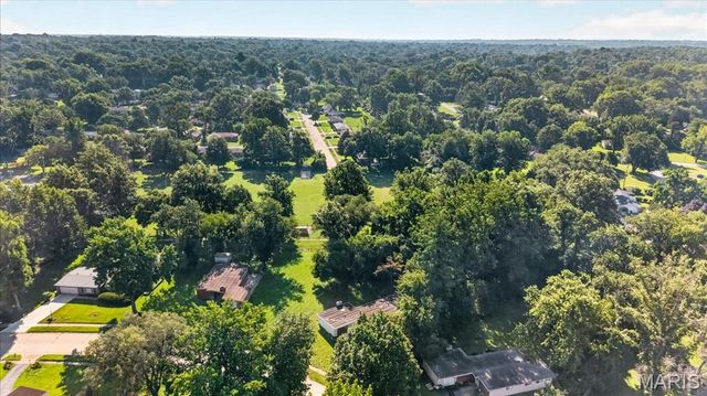 8300 Pepperidge Drive, Berkeley, MO 63134