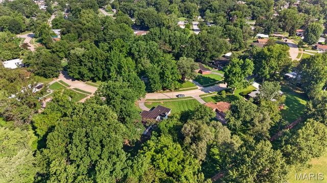 8300 Pepperidge Drive, Berkeley, MO 63134