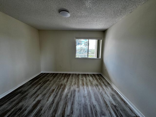 7763 Southampton Terrace 405, Tamarac, FL 33321