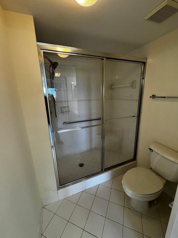7763 Southampton Terrace 405, Tamarac, FL 33321