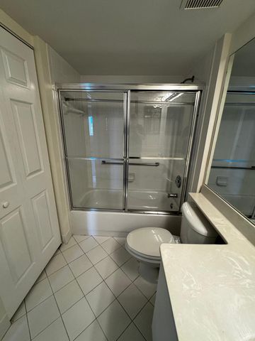 7763 Southampton Terrace 405, Tamarac, FL 33321