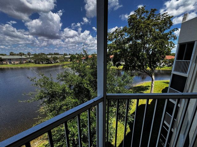 7763 Southampton Terrace 405, Tamarac, FL 33321