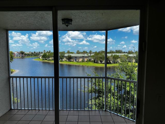 7763 Southampton Terrace 405, Tamarac, FL 33321