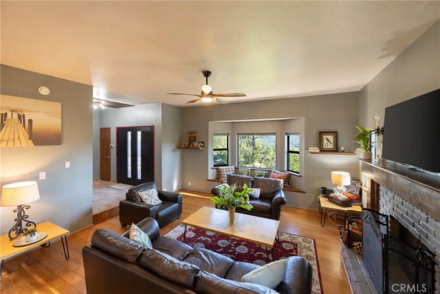 27808 Alpen Drive, Lake Arrowhead, CA 92352