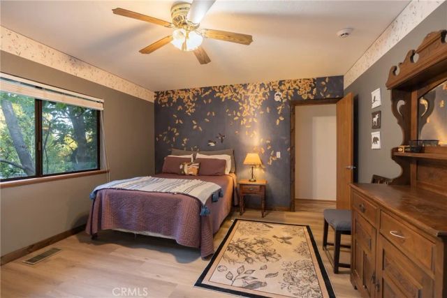 27808 Alpen Drive, Lake Arrowhead, CA 92352