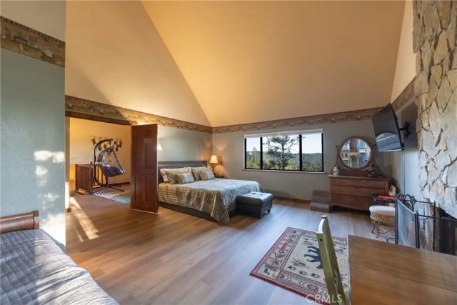 27808 Alpen Drive, Lake Arrowhead, CA 92352