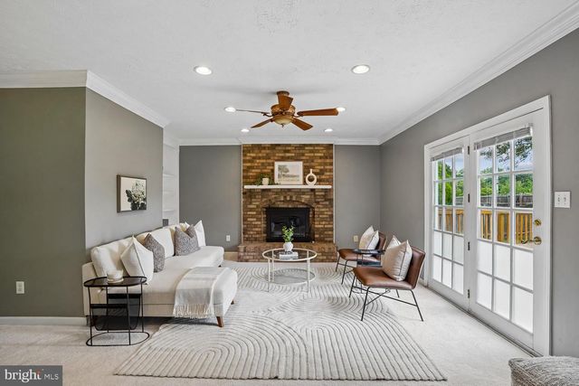 4609 SAND ROCK LN, Chantilly, VA 20151