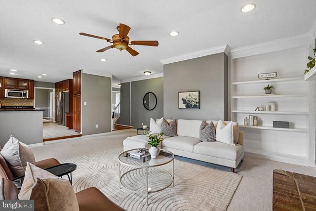 4609 SAND ROCK LN, Chantilly, VA 20151