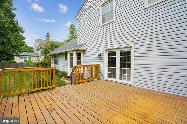 4609 SAND ROCK LN, Chantilly, VA 20151