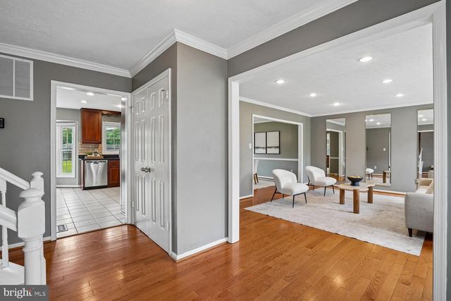 4609 SAND ROCK LN, Chantilly, VA 20151