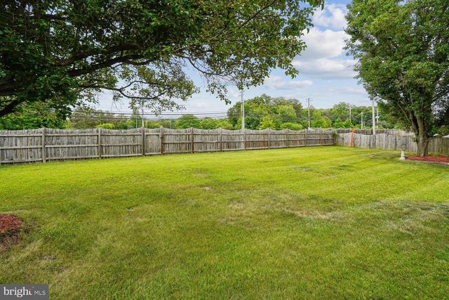 4609 SAND ROCK LN, Chantilly, VA 20151