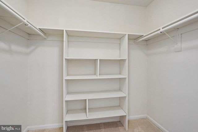 4609 SAND ROCK LN, Chantilly, VA 20151