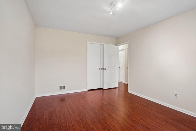 4609 SAND ROCK LN, Chantilly, VA 20151