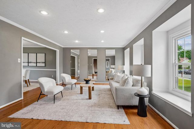 4609 SAND ROCK LN, Chantilly, VA 20151