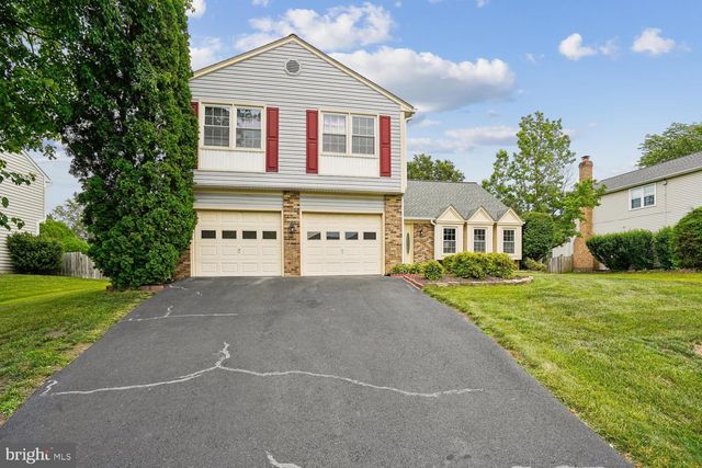 4609 SAND ROCK LN, Chantilly, VA 20151