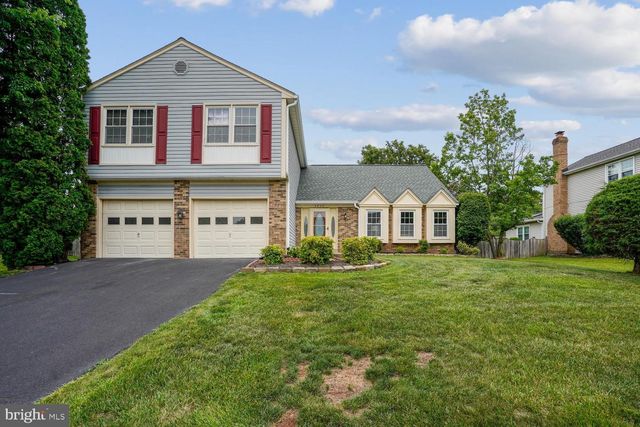 4609 SAND ROCK LN, Chantilly, VA 20151