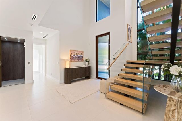 1032 SE 12th Way, Fort Lauderdale, FL 33316
