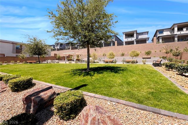 1606 Rock Kestrel Street, Las Vegas, NV 89138
